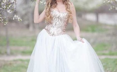 床伸舌头哔哩哔哩